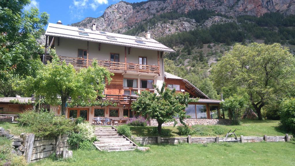 Hotel Restaurant Gites Les 5 Saisons Freissinieres Zewnętrze zdjęcie